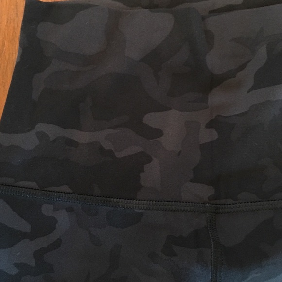 NWT Lululemon Align Igcognito Camo - Picture 2 of 3